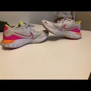 Nike renew shoes